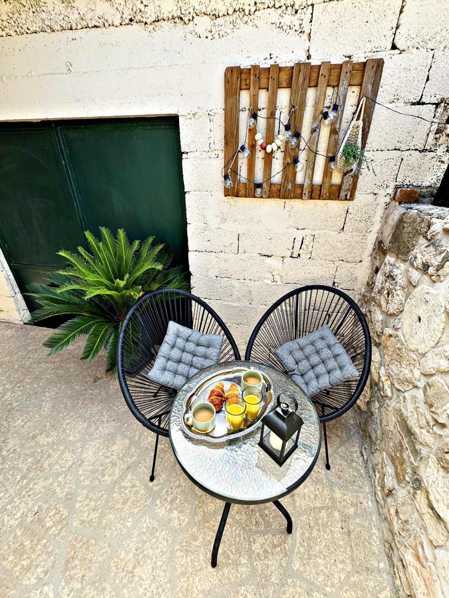 Studio Apartment Matoni Postira Luaran gambar